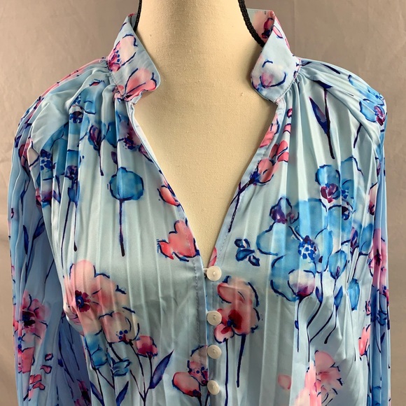 Blue Boho Floral Print Button Down Pleated Shirt - Picture 7 of 8